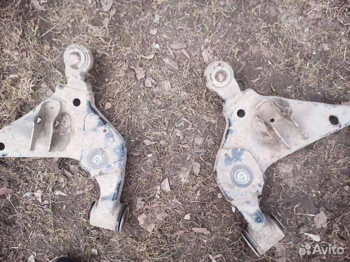 Рычаги подвески на Тойота фортунер