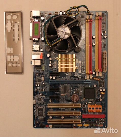 Материнские платы 775