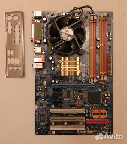 Материнские платы 775