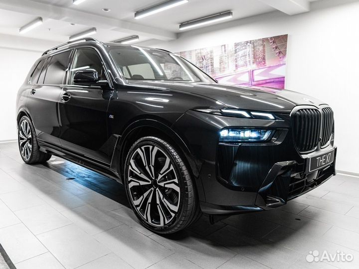 BMW X7 3.0 AT, 2023