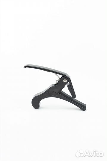 Каподастр для гитары