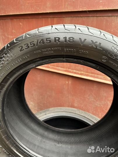 Continental MaxContact MC6 235/45 R18