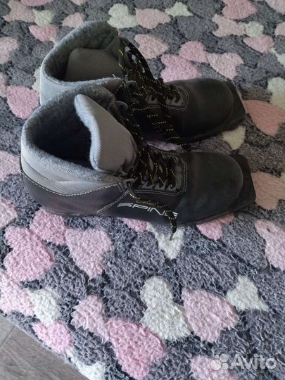 Лыжные ботинки классические