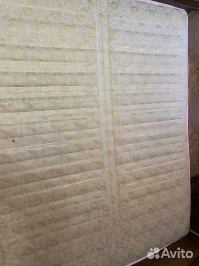 Матрас 160х200 бу