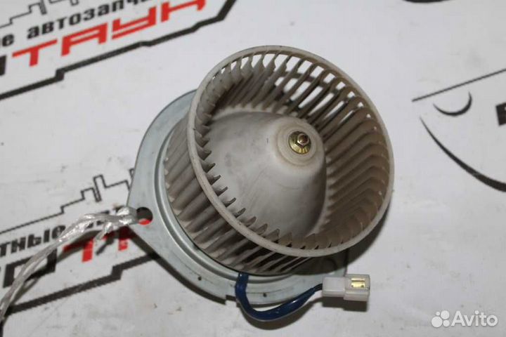 Моторчик печки mitsubishi pajero V73W V75W V77W V7