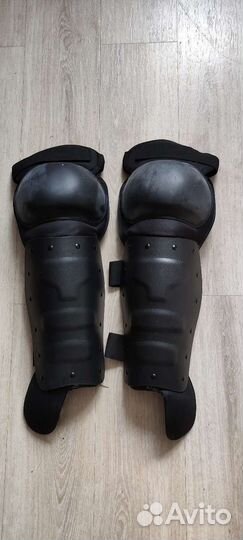 Защита голеней Hatch Centurion TS70