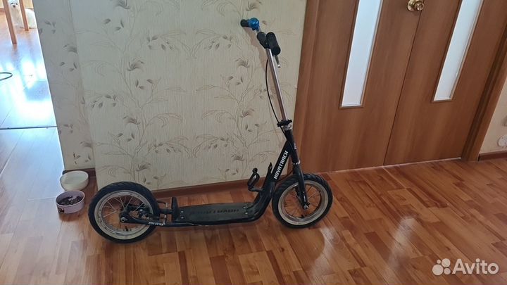 Самокат взрослый с большими колесами