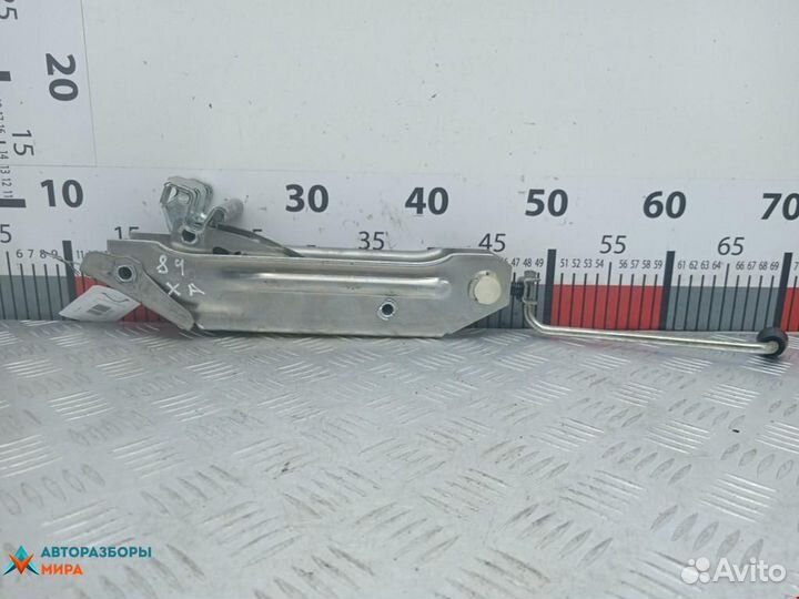 Домкрат Audi A3 8L 2000 8L0011031C