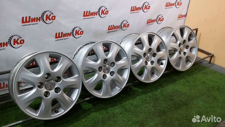 2820) К-кт дисков ориг литых R15 toyota 5х114,3