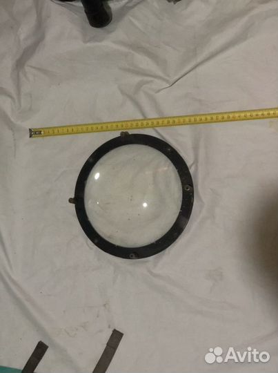 Линза диаметром 20 см увеличивающая