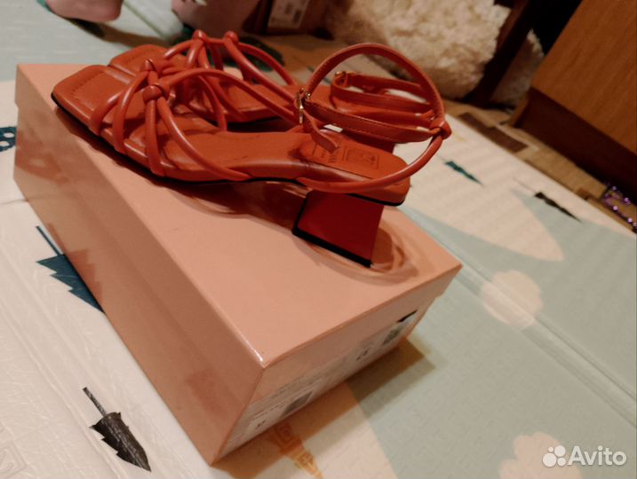 Босоножки женские 37 размер натуральная кожа
