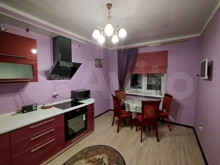 2-к. квартира, 70 м², 3/12 эт.