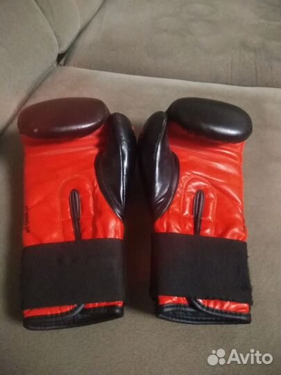 Боксерские перчатки 14 oz