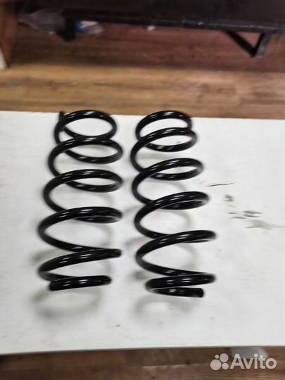 Пружина задняя Toyota Rav 4 2.0 2009-2019