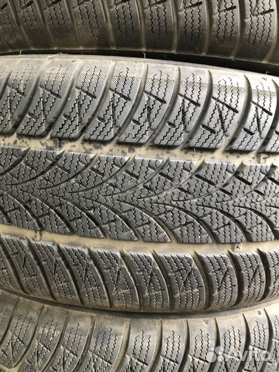 Triangle WinterX TW401 215/45 R17 91V