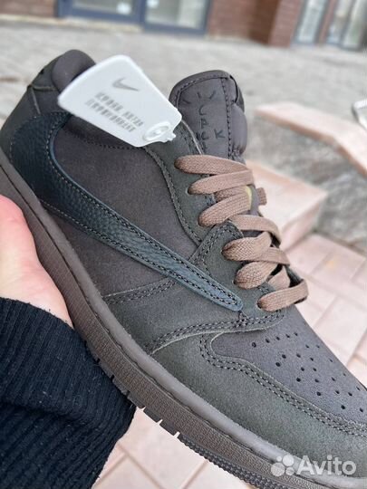 Travis Scott x Air Jordan 1 Low OG Velvet Brown