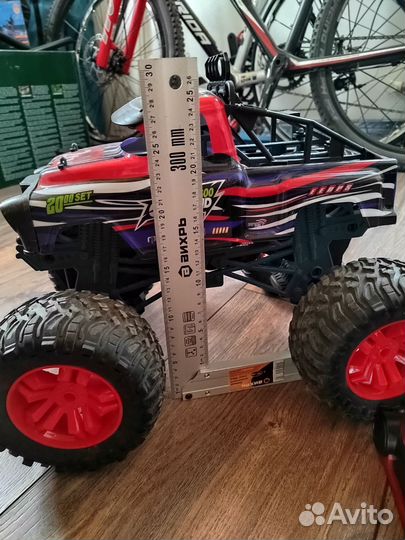 Монстртрак на радиоуправлении