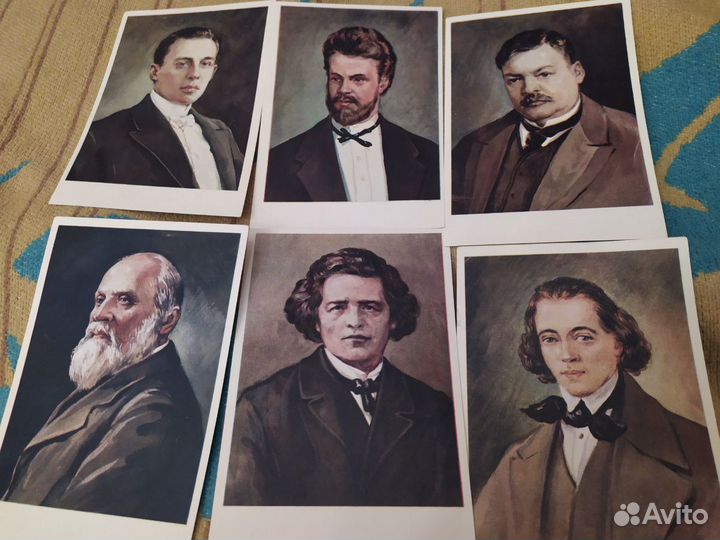 Комплект цветных открыток