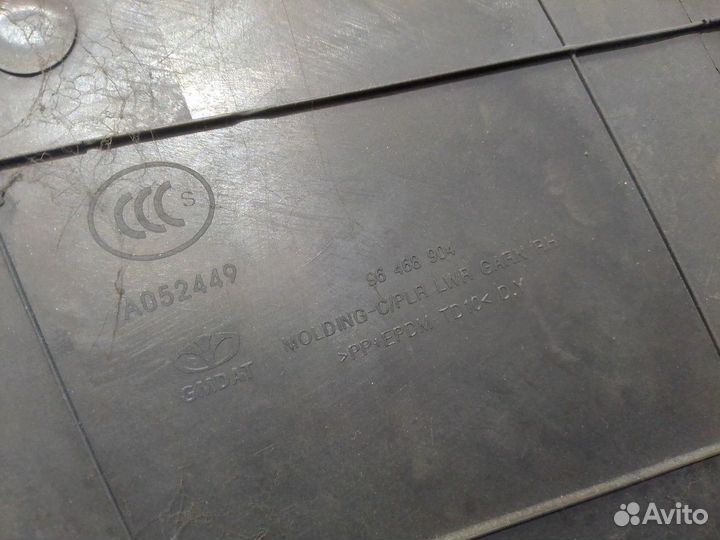 Обшивка стойки центральная правая (Opel Antara)