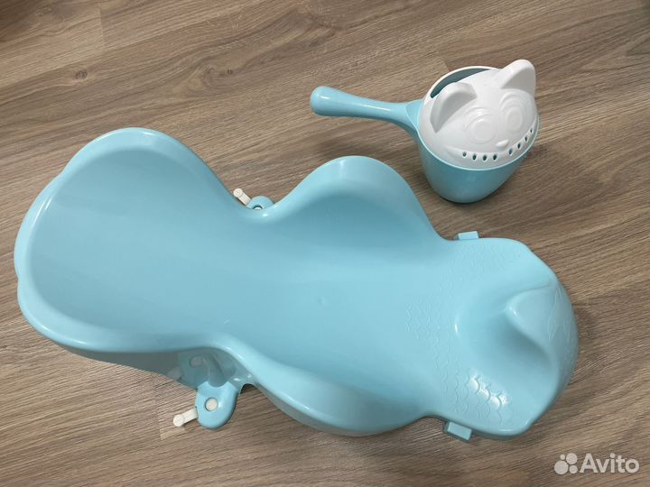 Ванночка для купания с горкой