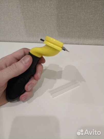 Чесалка для шерсти животных (фурминатор)