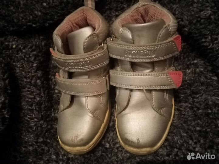 Ботинки на девочку 28