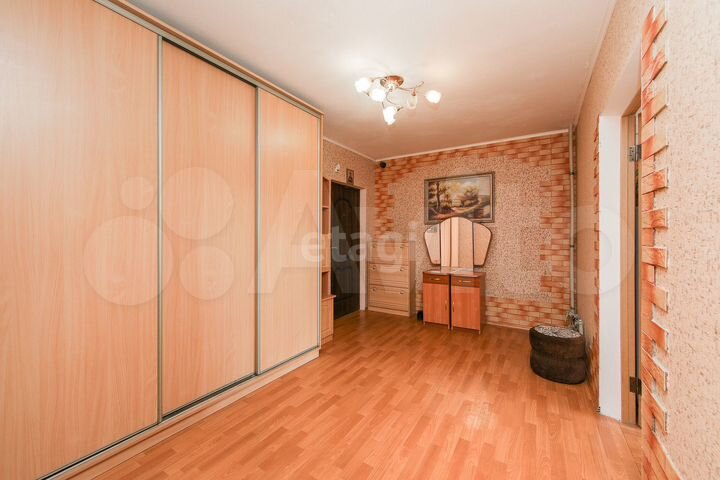 3-к. квартира, 85 м², 8/10 эт.