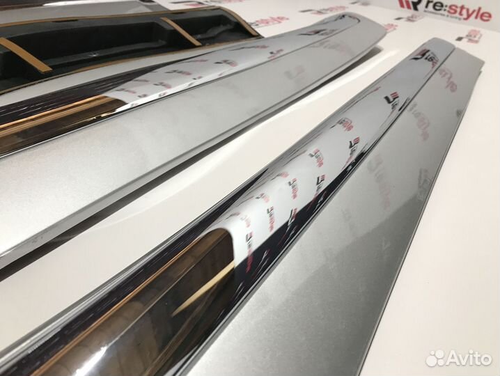 Молдинги дверей Lexus LX570 2012-2015 U610