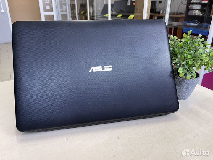 Большой ноутбук Asus/Core i5/8GB/GeForce/SSD
