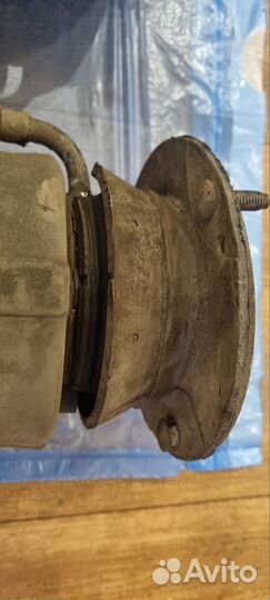 Передние гидравлические амортизаторы W220/W215