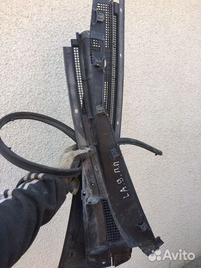 Жабо Mitsubishi Lancer 9