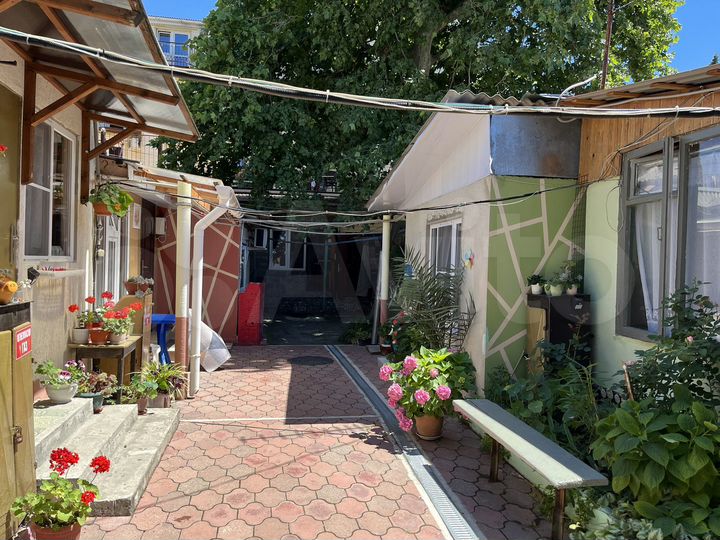 Комната 14 м² в 5-к., 1/2 эт.