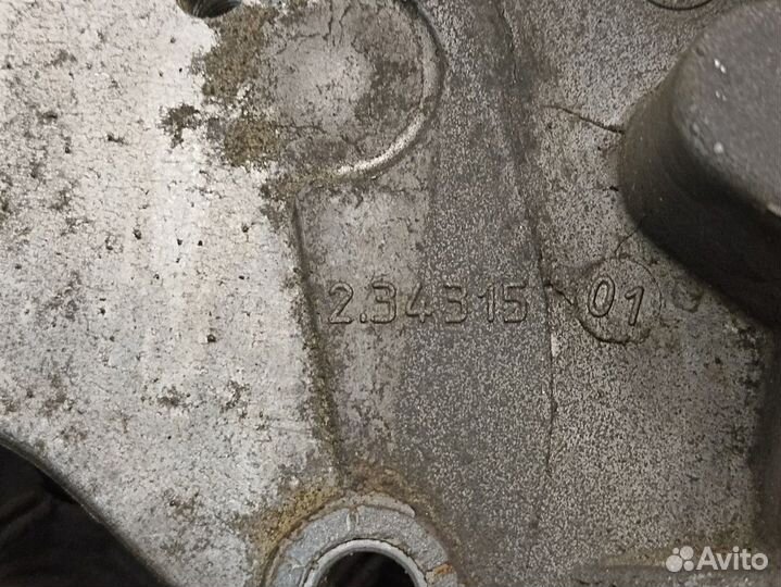 7421812257 Корпус водяного насоса Renault T