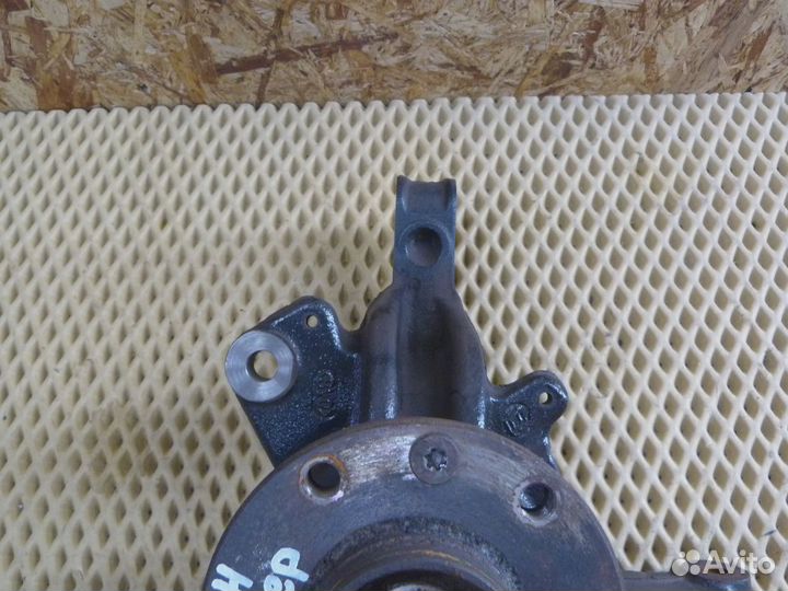 Кулак поворотный передний левый Renault Megane III 2009-2016 (400147163R)