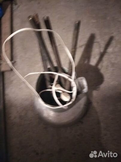 Подставка под елку (электрическая, вращающаяся)