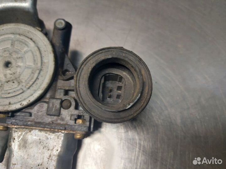 Стеклоподъемник передний правый Toyota Camry V30