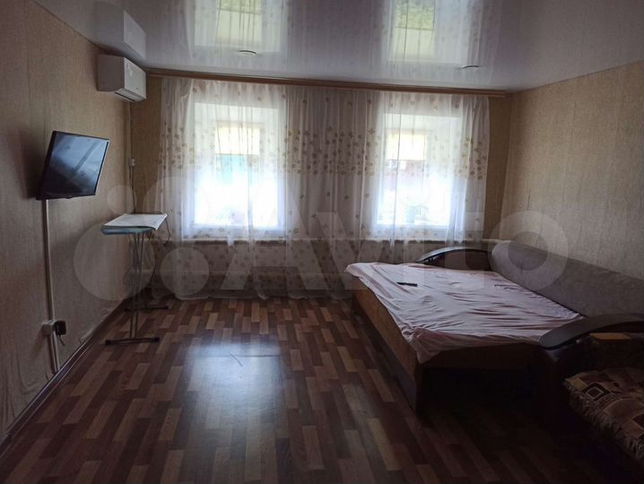 Дом 58 м² на участке 5 сот.