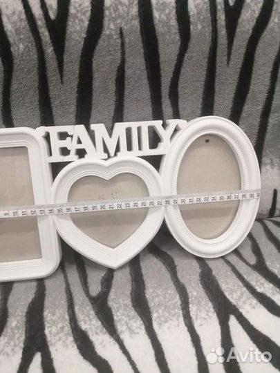 Белая рамка для фотографий family