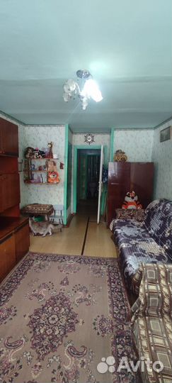 Шкафы, диван, кресло в добрые руки