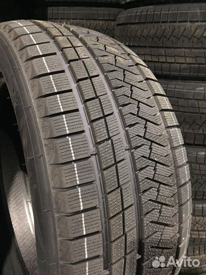 Triangle PL02 275/45 R21 110V