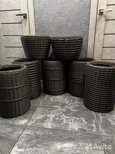 Корзина кашпо из ротанга