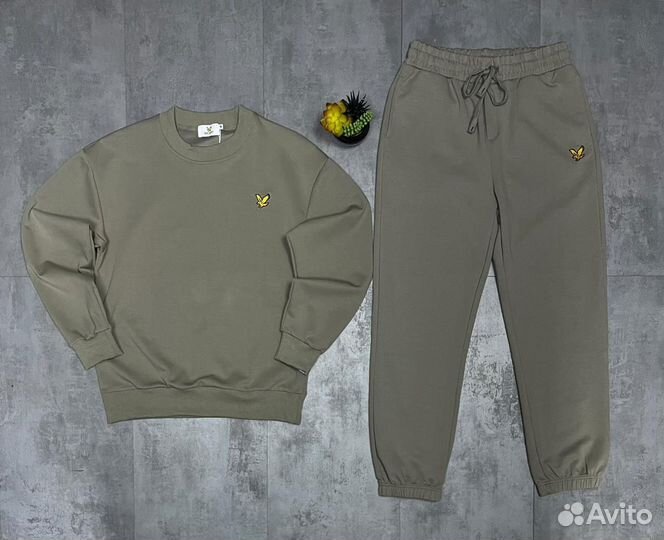 Спортивный костюм мужской Lyle & Scott