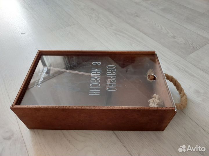 Коробка подарочная деревянная