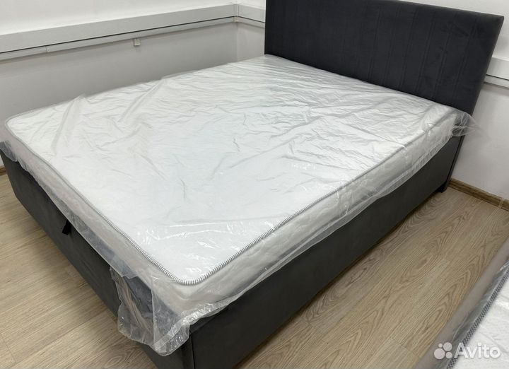 Кровать двухспальная