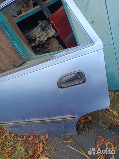Задняя левая дверь Daewoo Nexia