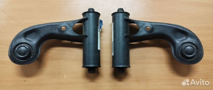 Рычаг передний верхний mercedes W 202 комплект