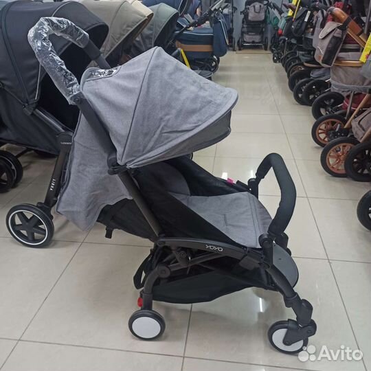 Прогулочная коляска yoya новая