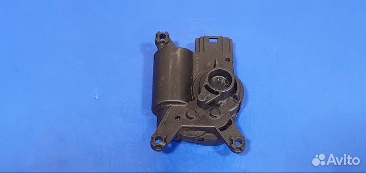 Сервопривод печки Volkswagen Touareg 7L