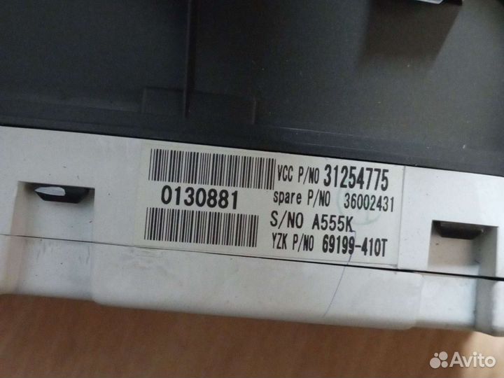 Вольво S40 щиток приборов