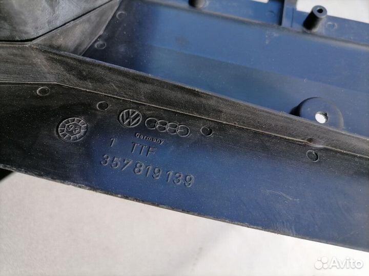 Воздуховод отопителя Volkswagen Passat B3